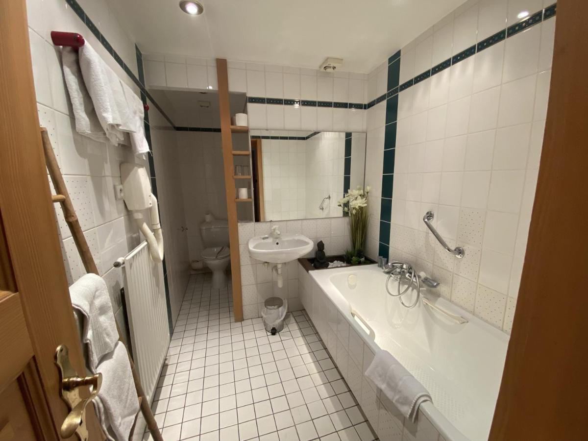 Hotel Le Sarment Mittelbergheim Bagian luar foto